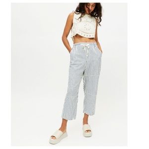 Urban outfitters modern day pull NWT XSMALL